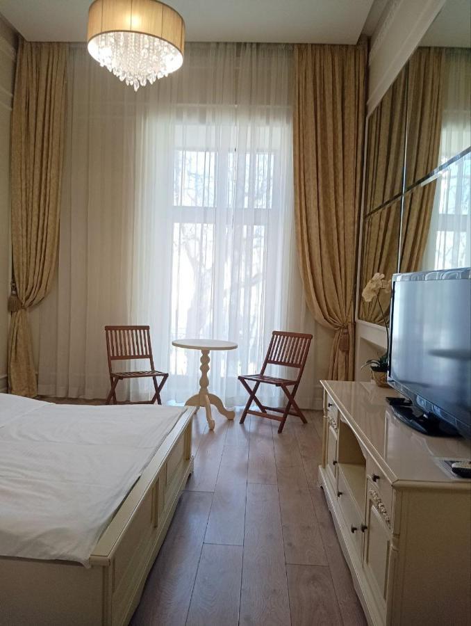 Hotel Menshikov Odessa Exteriör bild