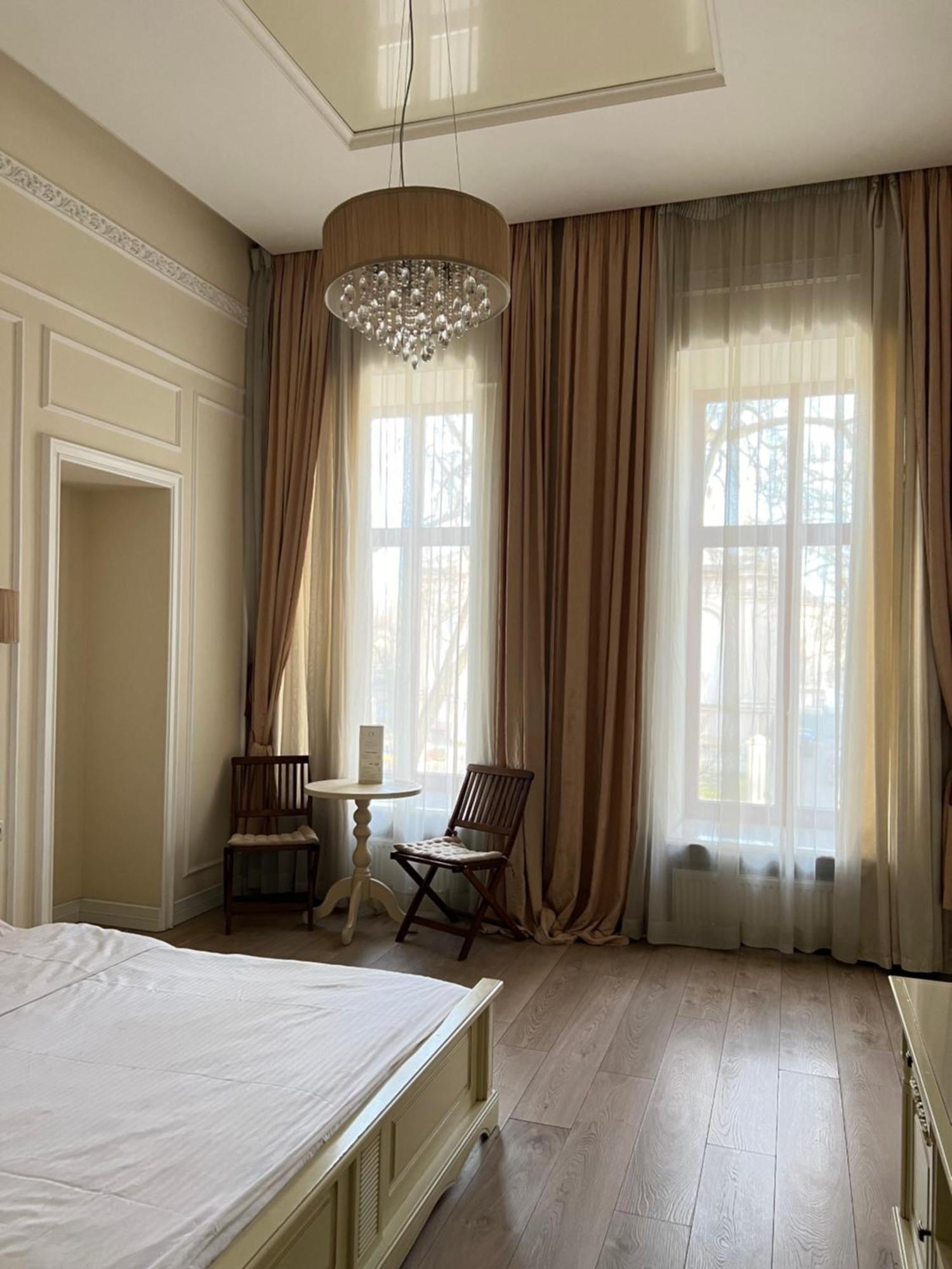 Hotel Menshikov Odessa Exteriör bild