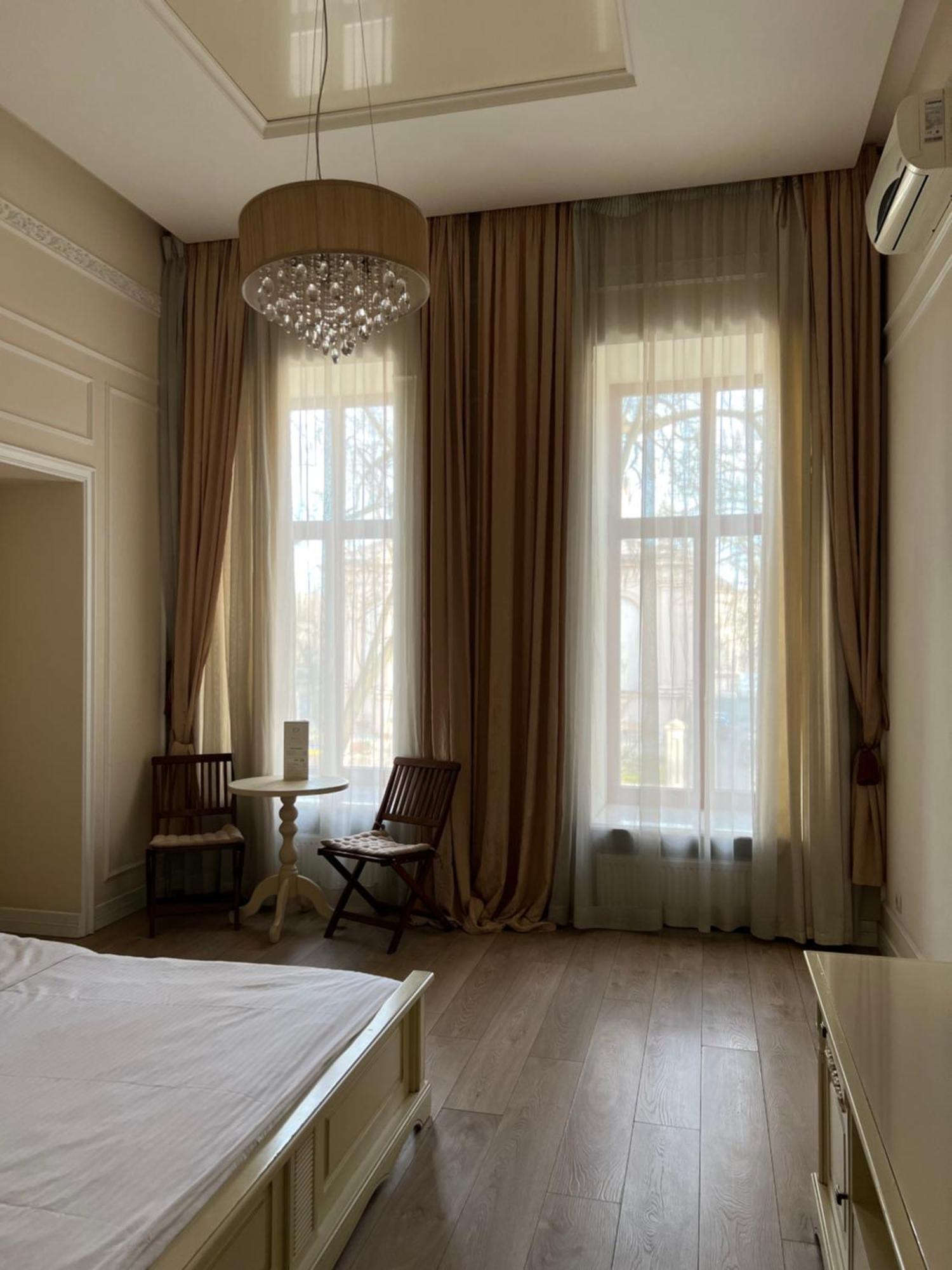 Hotel Menshikov Odessa Exteriör bild
