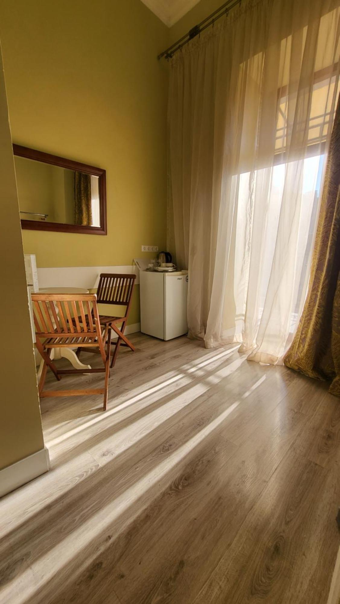 Hotel Menshikov Odessa Exteriör bild